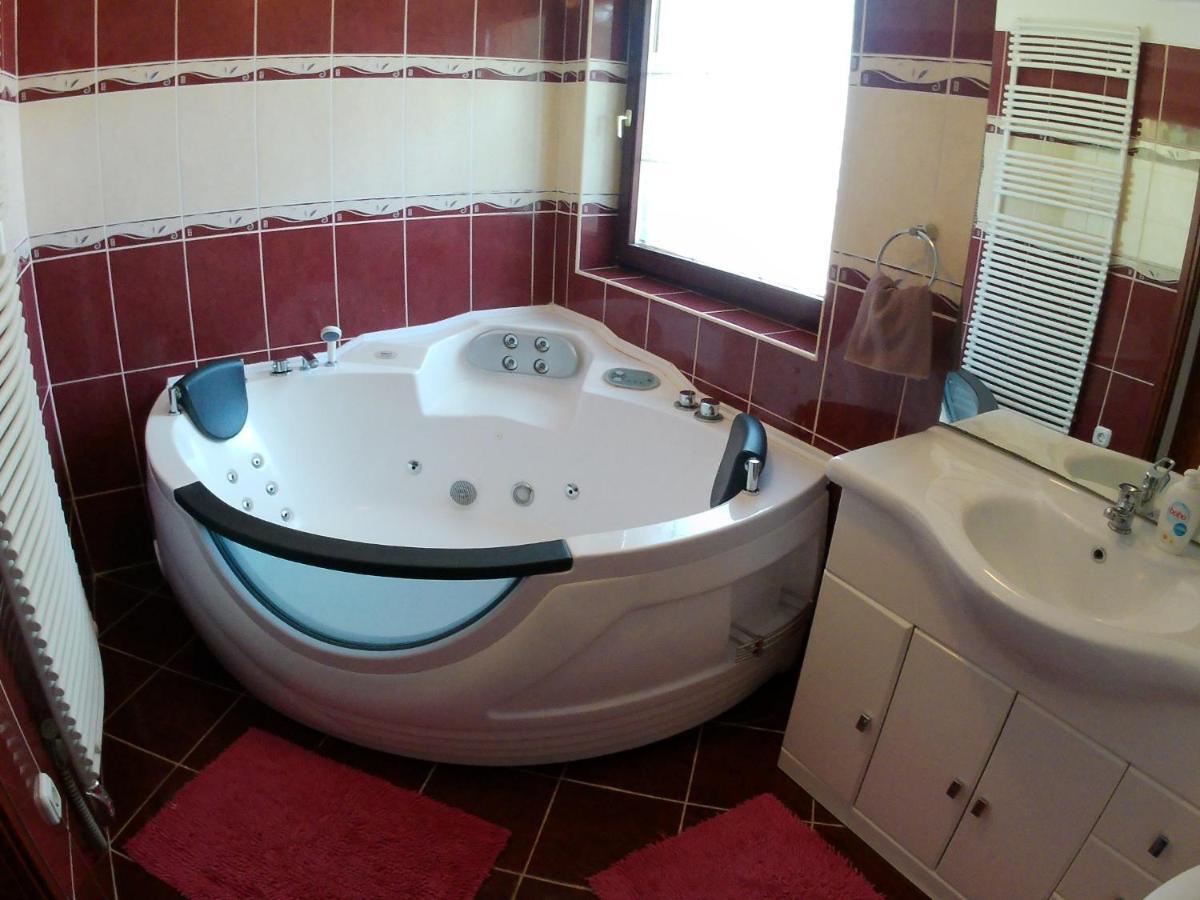 שיופוק Balatoni Aranyparti Apartmanok מראה חיצוני תמונה
