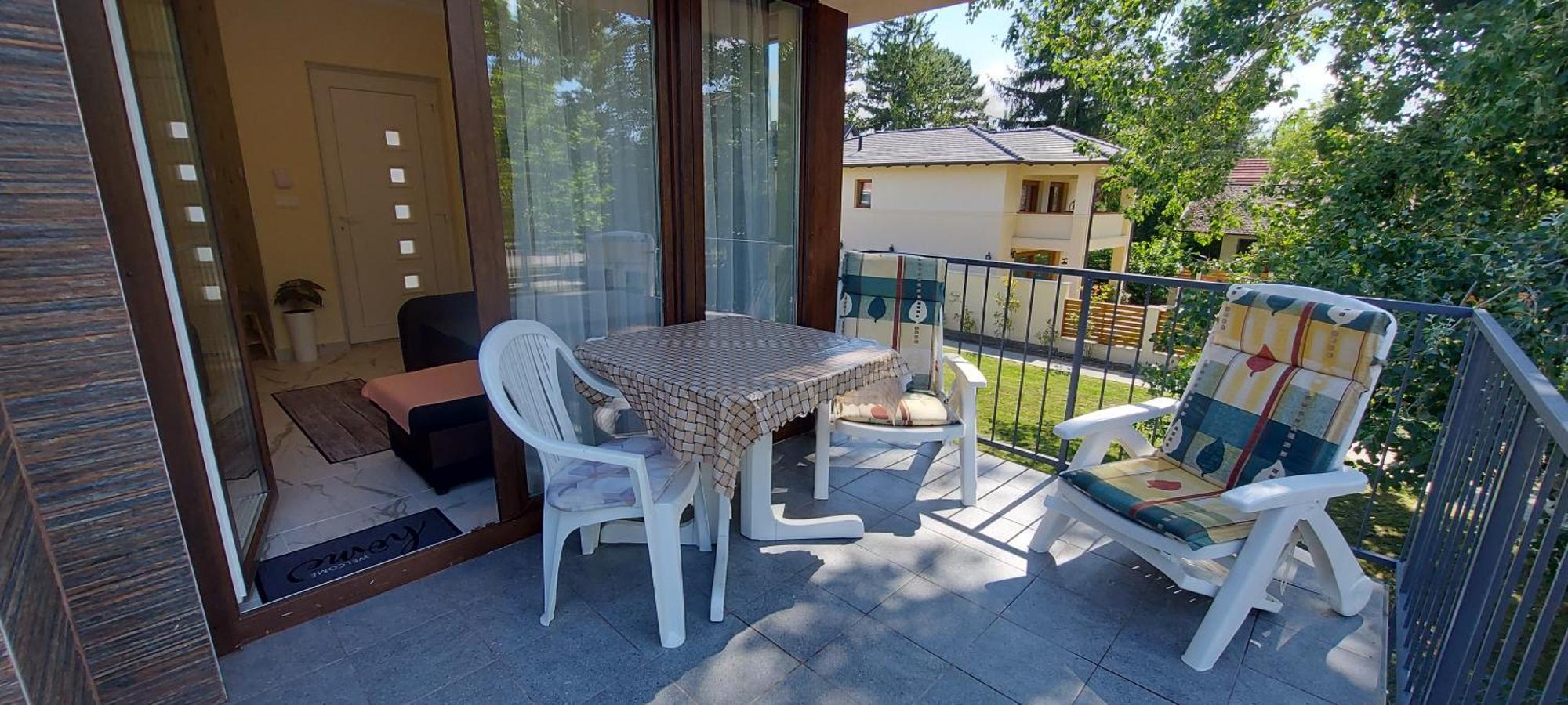 שיופוק Balatoni Aranyparti Apartmanok מראה חיצוני תמונה